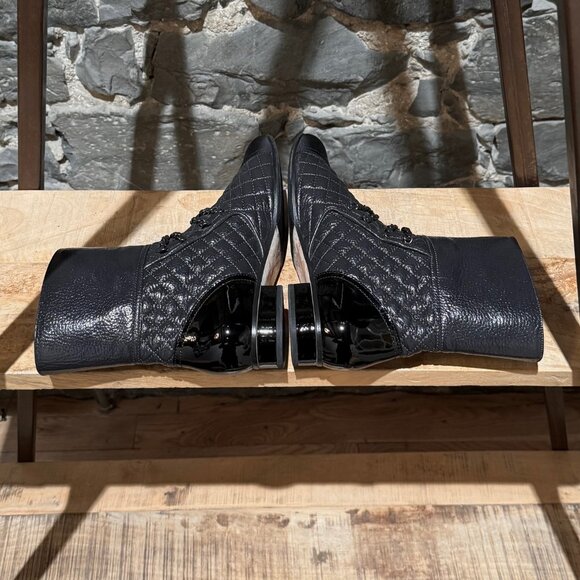 Chanel 2018 Grey Leather Chain Accent CC Logo Flat Ankle Boots - Picture 11 of 14